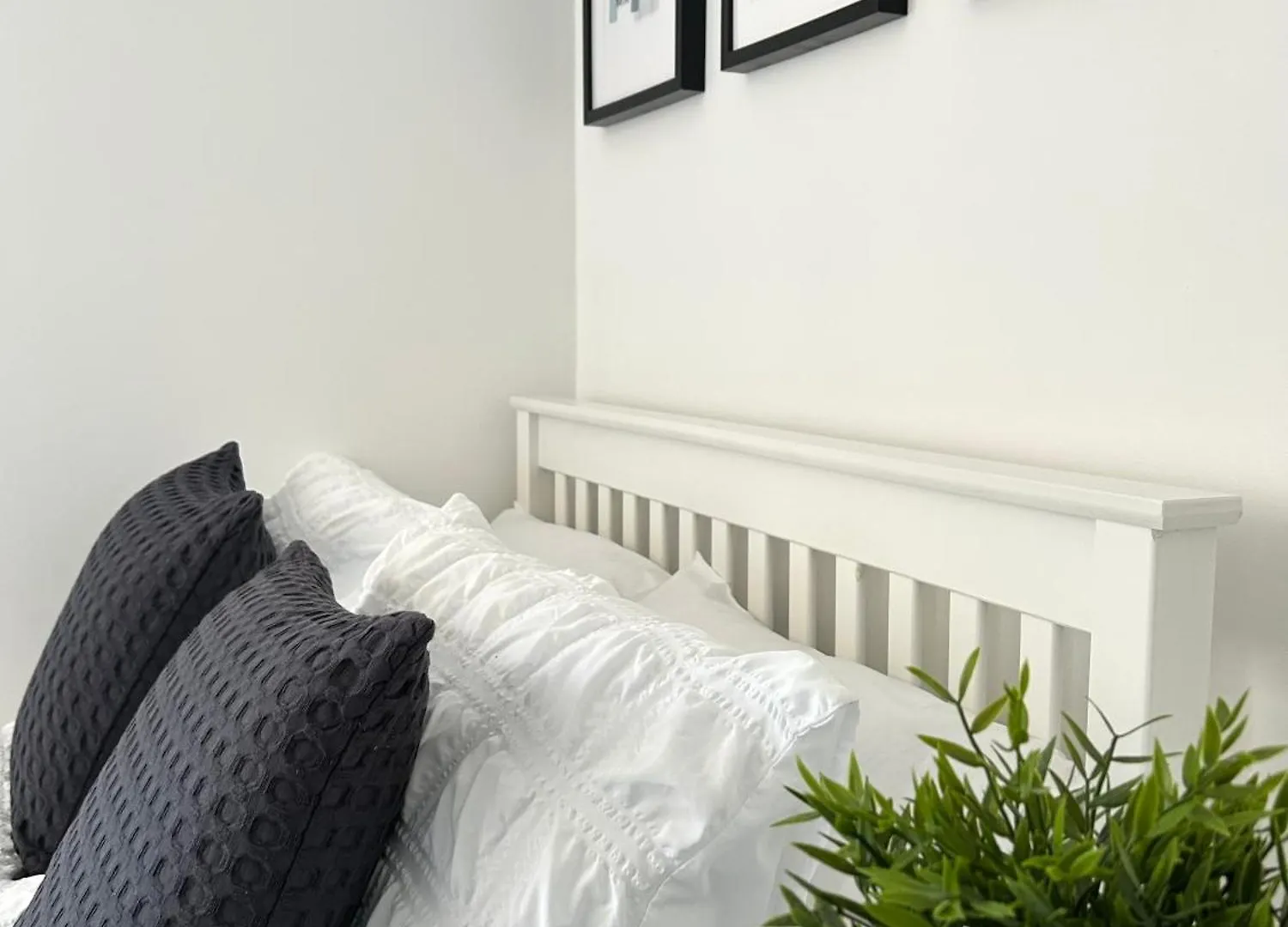 Corstorphine Townhouse: Spacious Stay Near Murrayfield with Garden Edinburgh 0*,